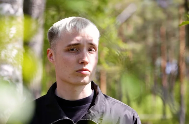 Isac Elliot sisko: Ava Lundénin elämä ja tausta