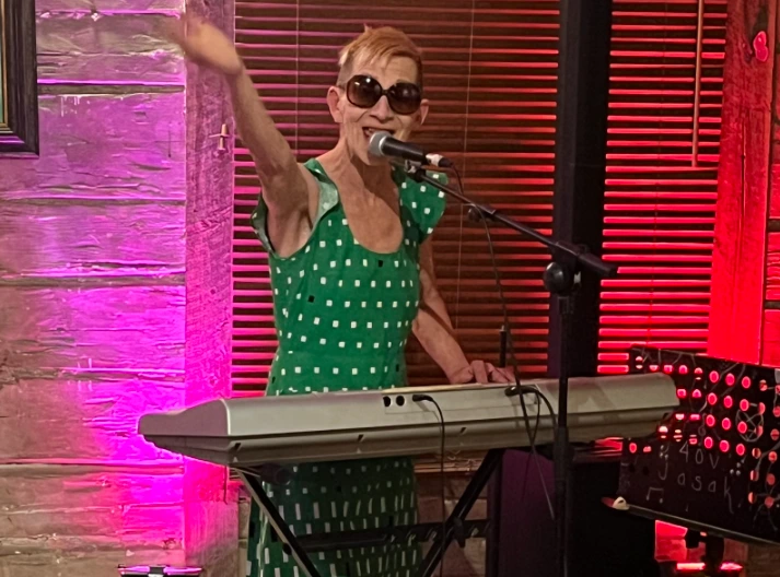 Liisa akimof aviomies