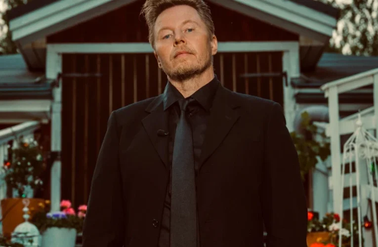 Mikki kauste ex vaimo