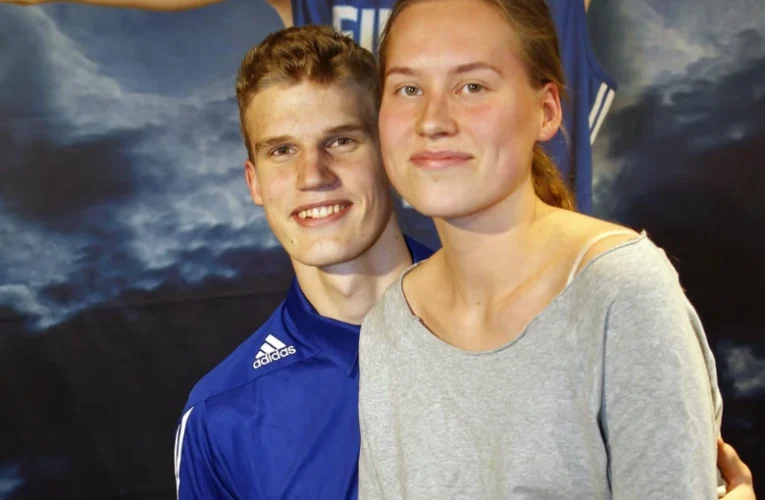 Lauri Markkanen vaimo ja pitkä rakkaustarina
