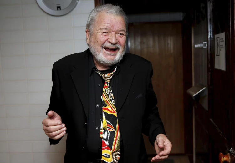 Eero melasniemi ensimmäinen vaimo